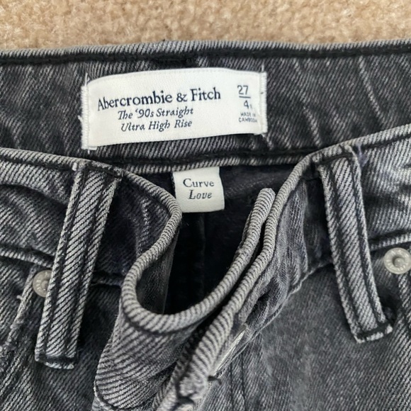 A&F STRAIGHT LEG JEANS - Picture 3 of 4